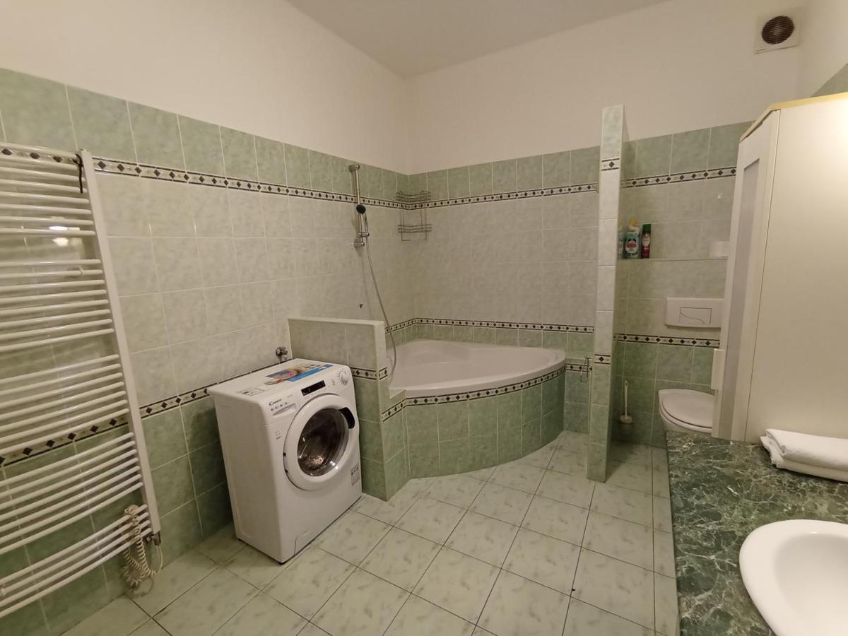 Apartments Captain Flint Prága Kültér fotó