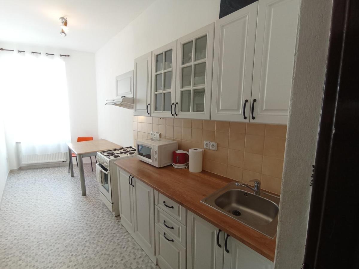 Apartments Captain Flint Prága Kültér fotó